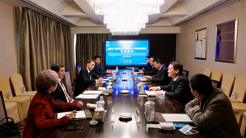 玩彩网集团党委书记、董事长任丁会见上合组织秘书长诺罗夫一行