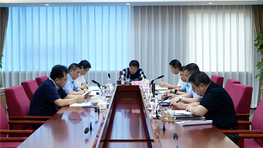 省玩彩网集团党委理论学习中心组专题学习钻研习近平总书记“七一”主要讲话