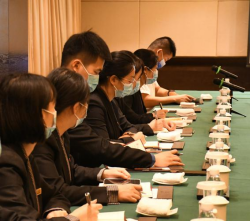 2bf5a695-bf8d-472d-a325-8f7b4dbfd2f3