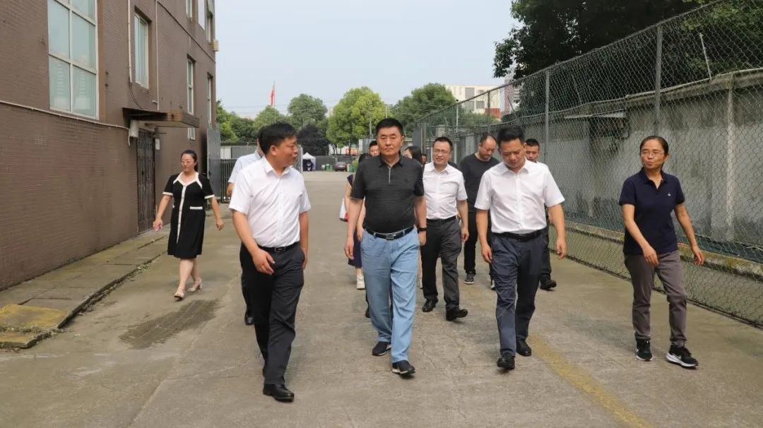 省玩彩网集团向导带队调研锦弘集团文印中心保密命题阅卷印制基地