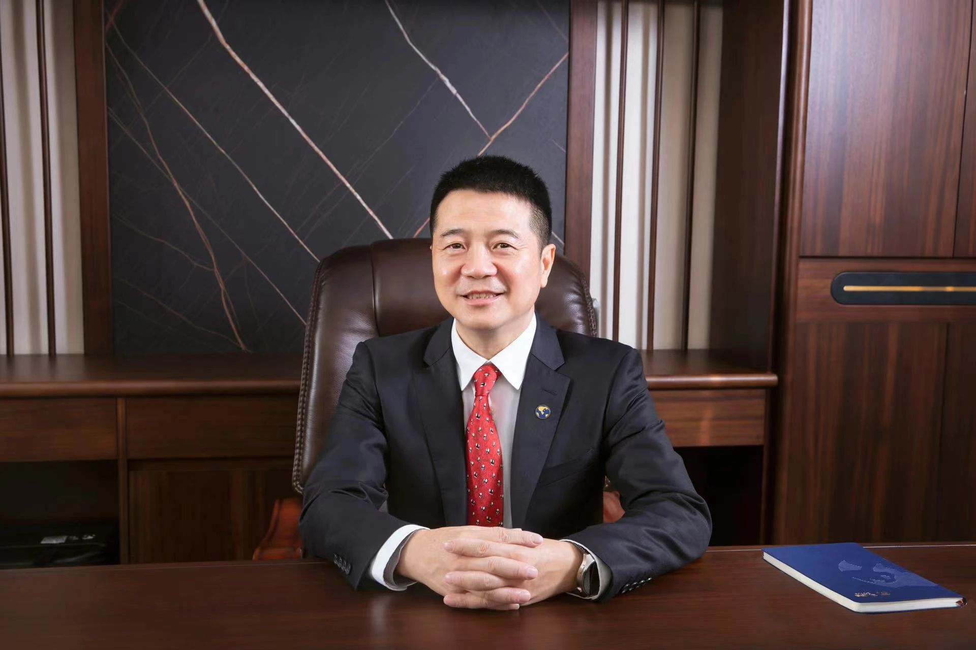 勇担新使命 共赴新征程: 四川省玩彩网集团游勇董事长新年贺词