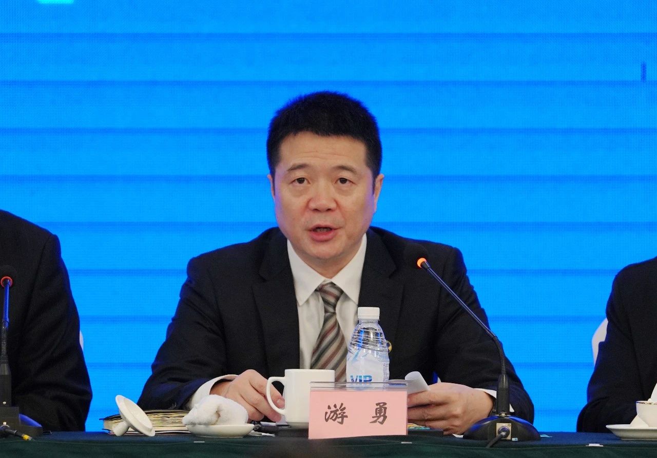 3aa131e0-124a-4728-913b-f931dae2c486