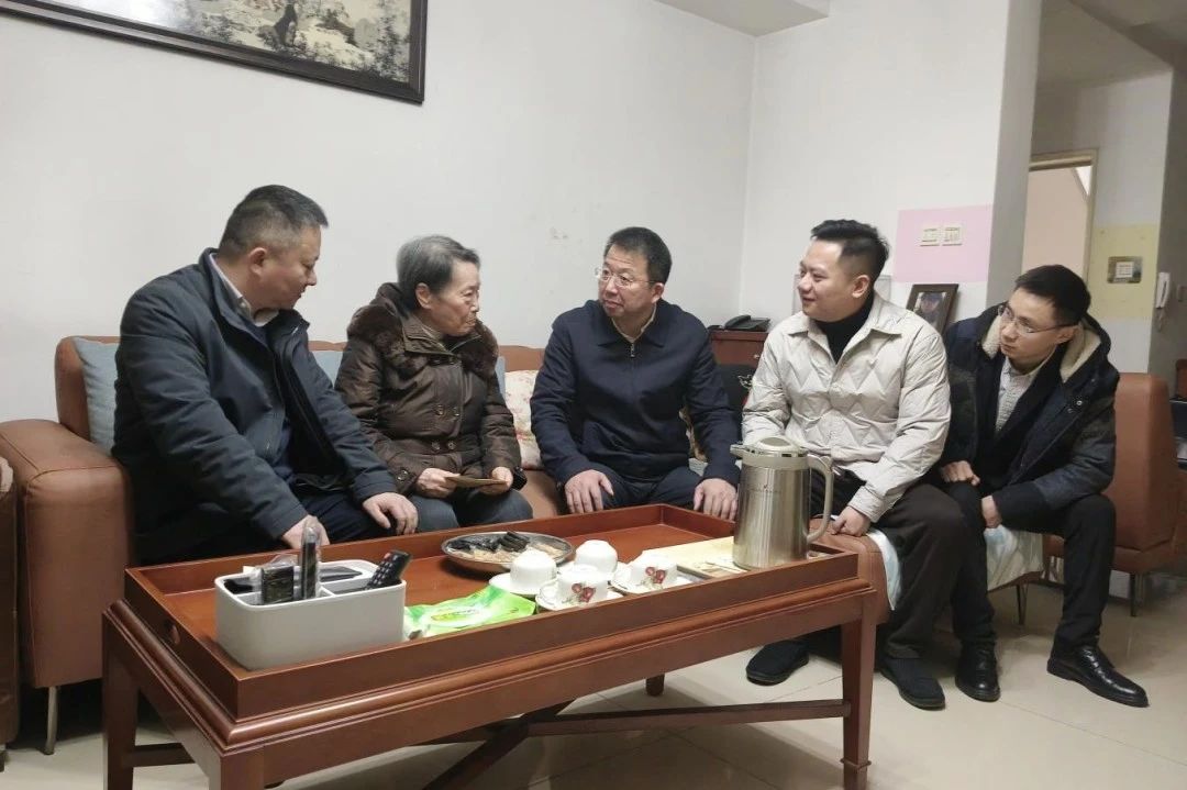 e4a29dc8-3d53-40c6-9da4-93fc41f3bbe8