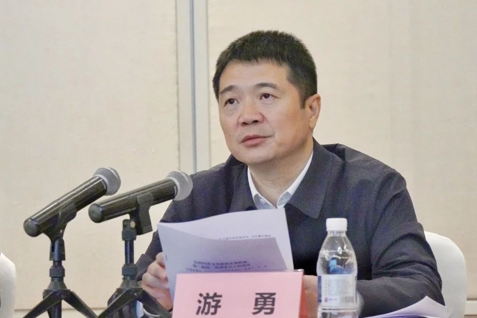 18f1129e-91a5-4b36-807a-21c4d50c0ce8