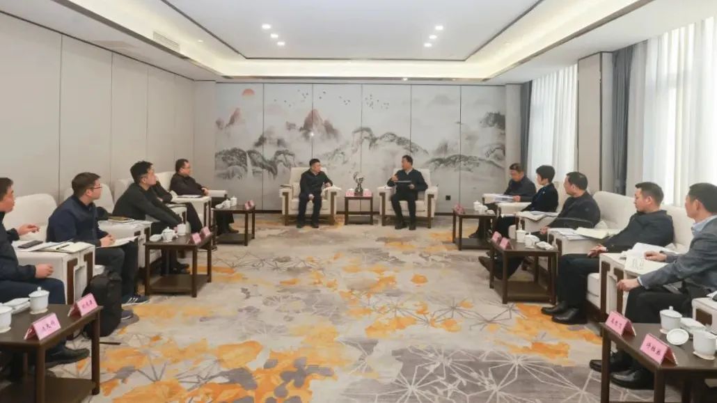 省玩彩网集团向导率队赴乐山市座谈交流